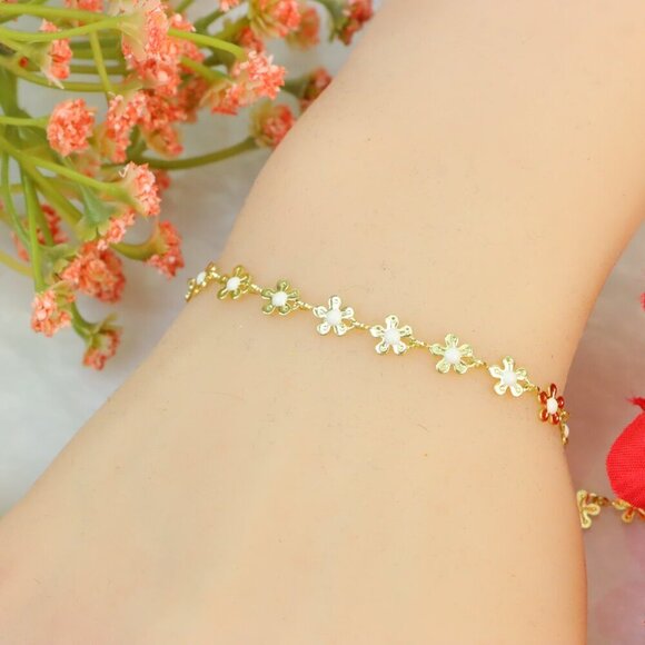 "New Beautiful Design Bracelet for Women/Girls, Gift, B704 - Picture 3 of 10